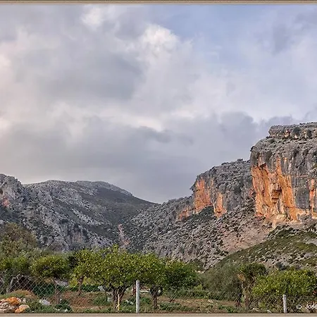 Casa Angelita Caminito Del Rey, Duplex Con Terraza En El Centro De Andalucia * Valle de Abdalagis